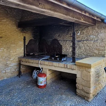 La Sagne, Gite De Groupe, Piscine Et Tennis Hébergement de vacances *