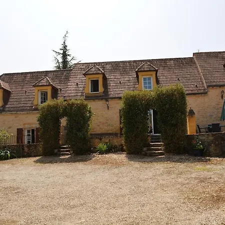 La Sagne, Gite De Groupe, Piscine Et Tennis Hébergement de vacances *