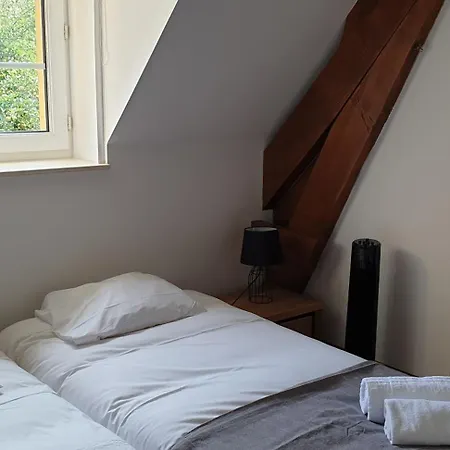 La Sagne, Gite De Groupe, Piscine Et Tennis Hébergement de vacances
