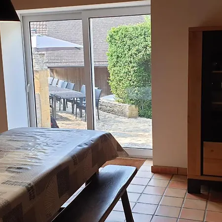 Hébergement de vacances La Sagne, Gite De Groupe, Piscine Et Tennis